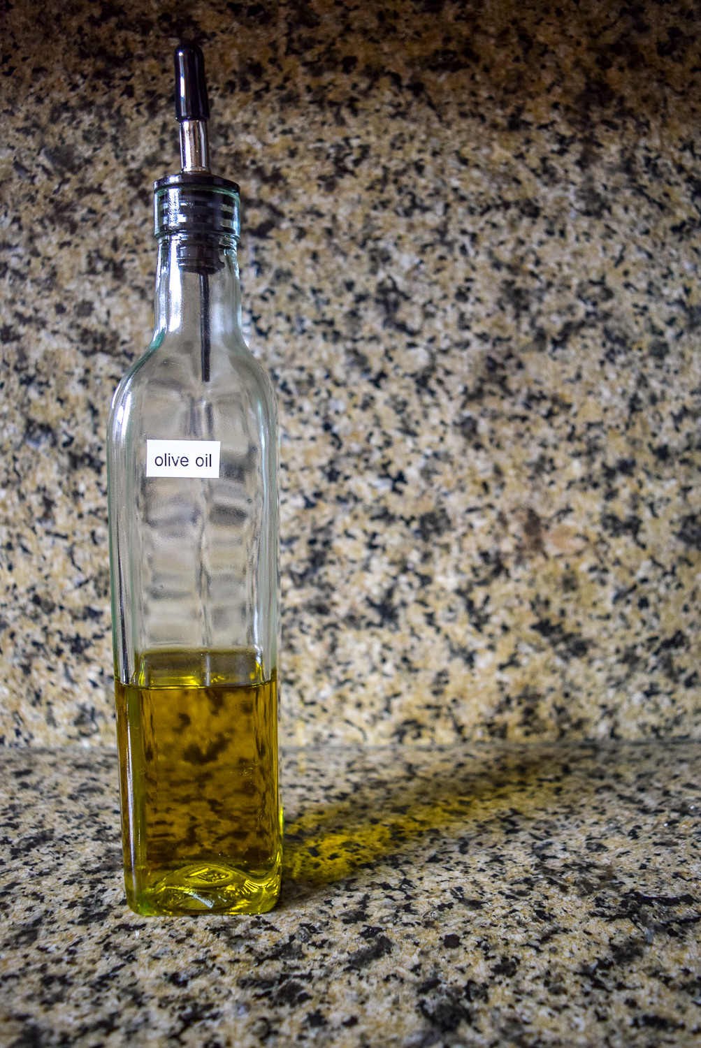 Olive oil for Vegan Marjoram Pea Pesto
